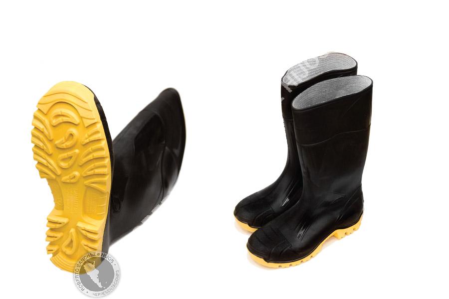 BOTA REFLECTIVA "L39" COLOR NEGRA TALLE 37/8 (4 PARES) 