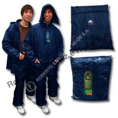 TRAJE DE LLUVIA PREMIUM "ALTA GAMA" PVC/POL/PVC COLOR AZUL TALLE "M" (CAJA X 10 UNIDADES)